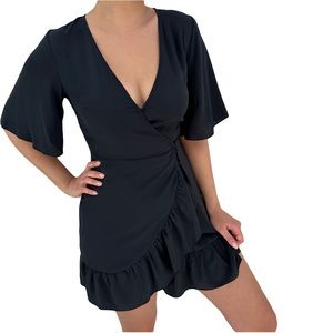Topshop Black Front Wrap Dress with Button closure in black Size US 6